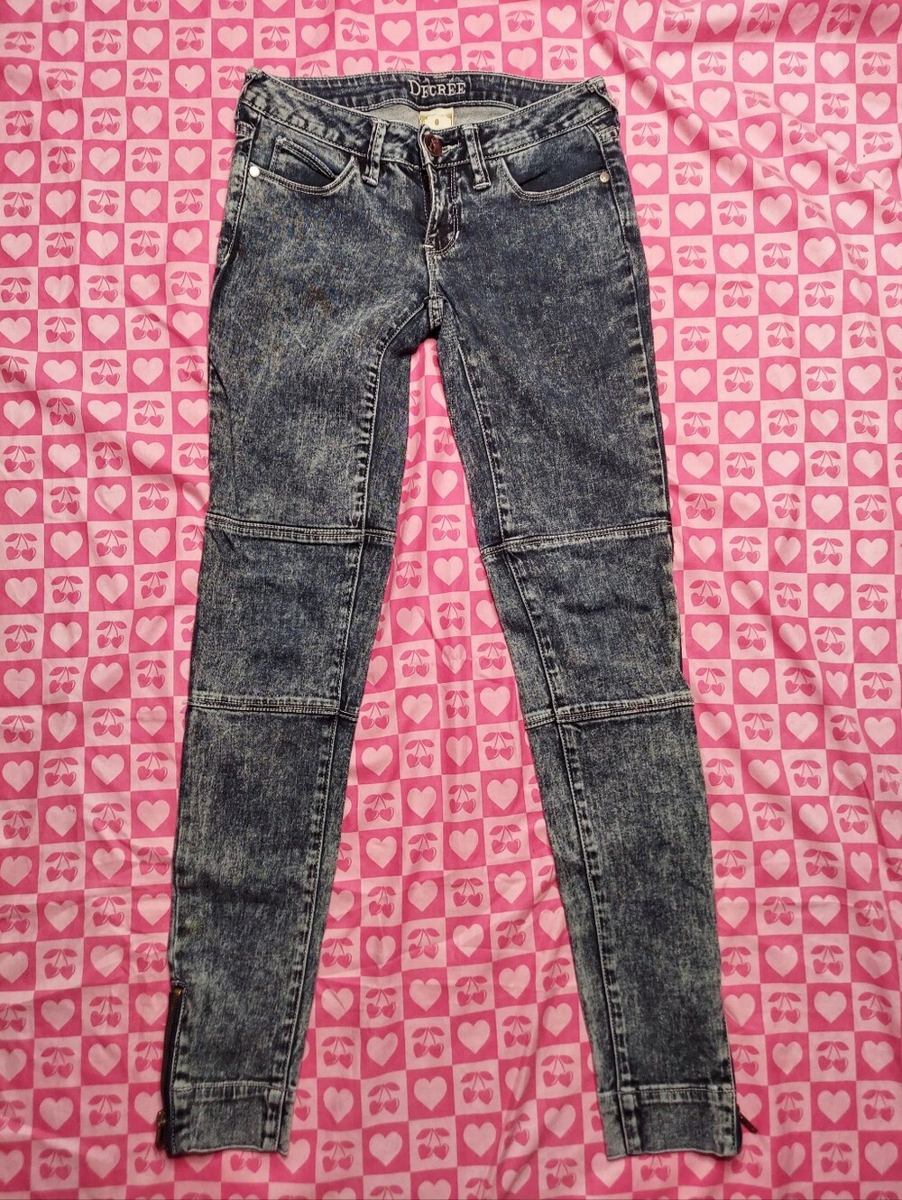 90s style Skinny Blue Jeans